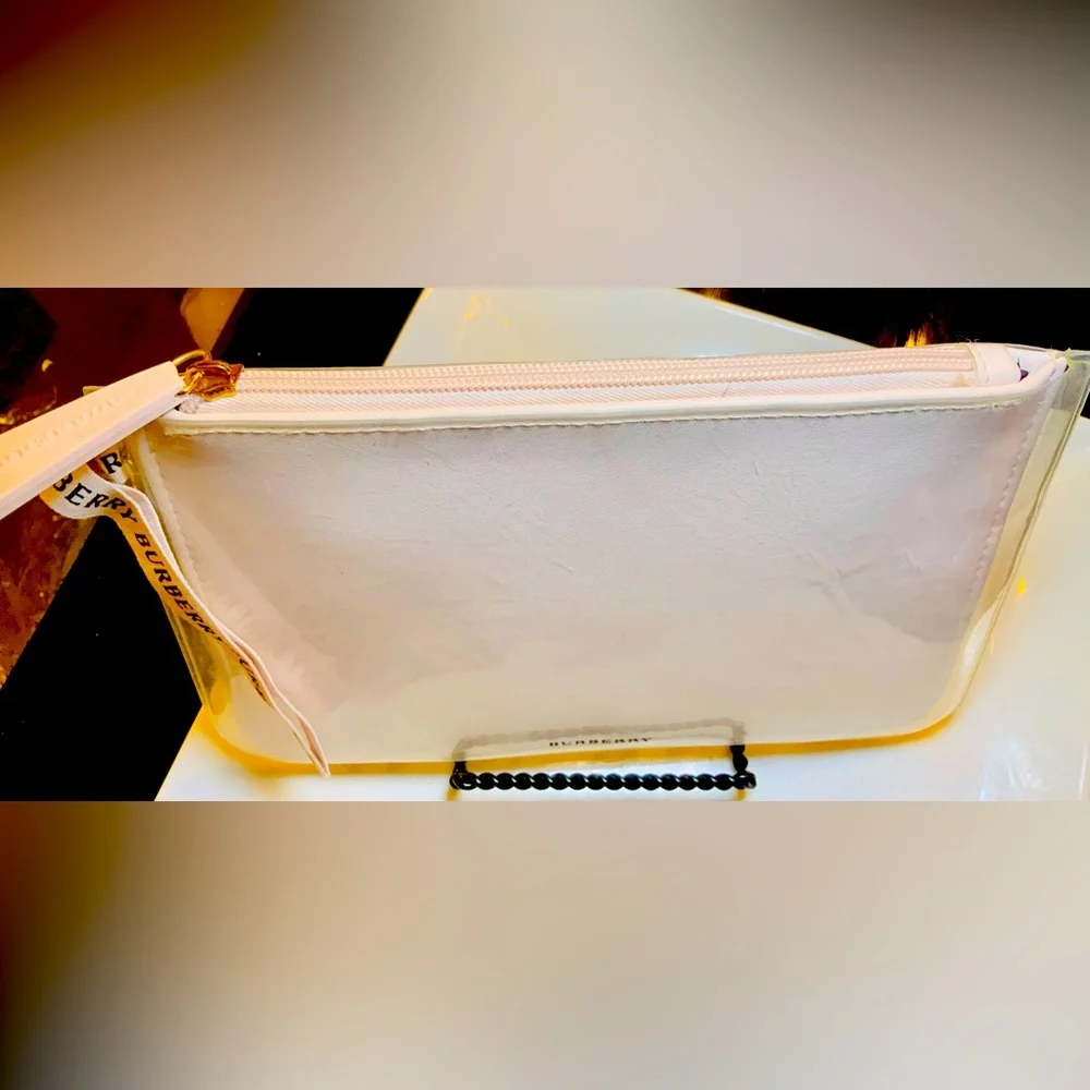 BURBERRY POUCH BAG PINK WITH PLASTIC COVER MAKEUP BAG TOILETRY COSMETIC CASE CL - Picture 1 of 7